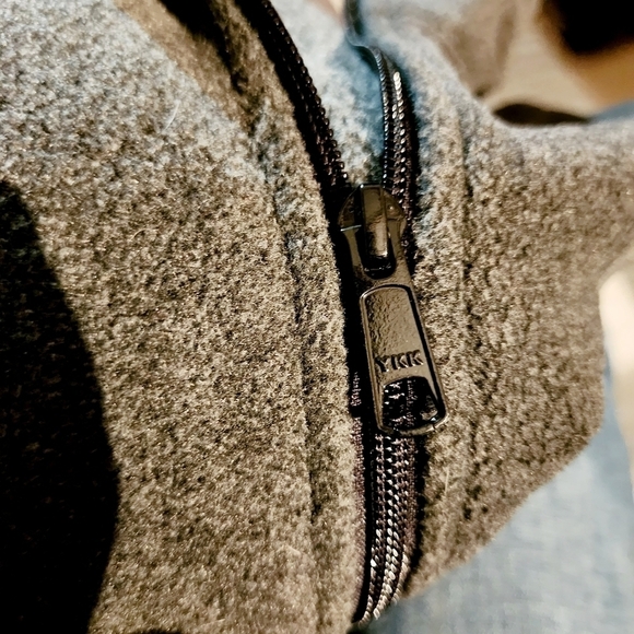 COLUMBIA Benton Springs Fleece Vest Charcoal Grey Women's 1X Collared Logo EUC - Picture 3 of 6